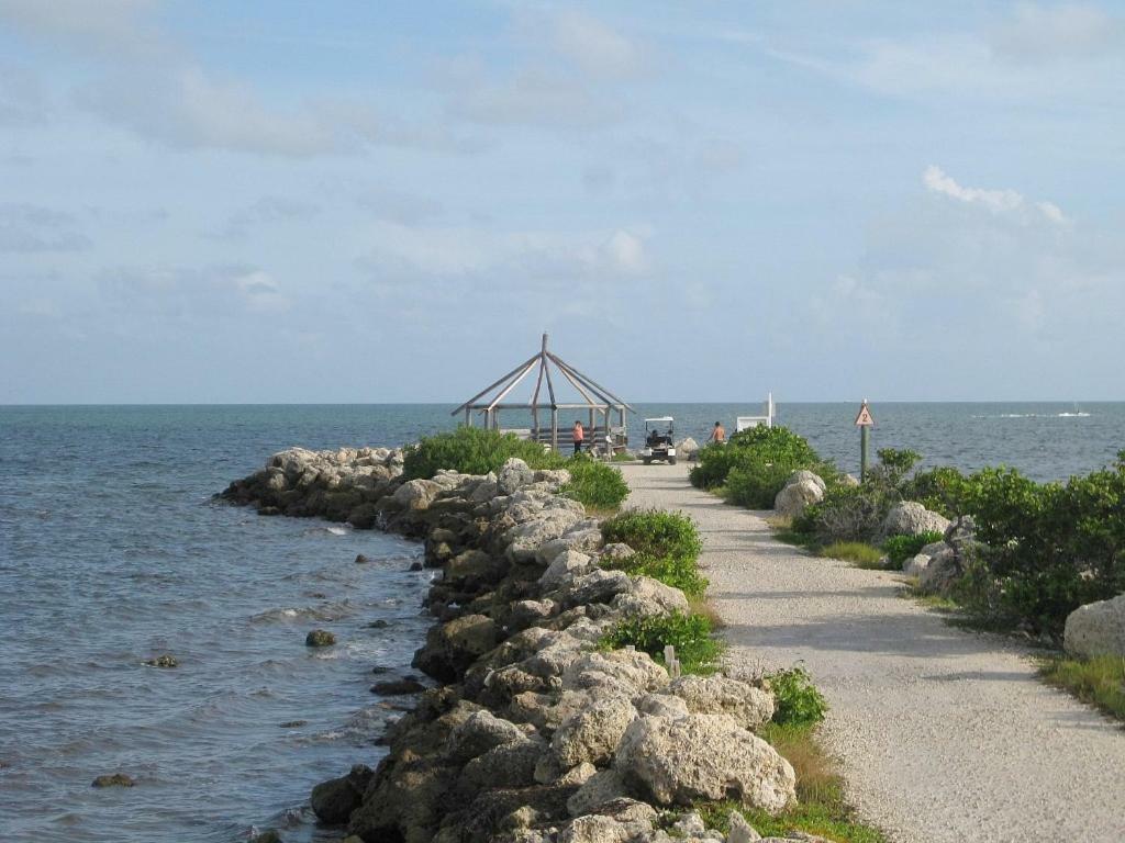 Licensed Mgr - Modern Oceanfront Condo! Beautiful Ocean Views! Beach Resort! 2 King Beds! Key Largo Exteriör bild
